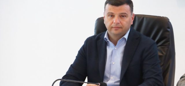 Au fost depășite contestațiile pentru drumurile Sâmbăteni – Ghioroc și Lipova – Neudorf