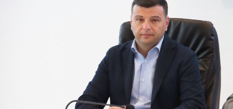 Au fost depășite contestațiile pentru drumurile Sâmbăteni – Ghioroc și Lipova – Neudorf