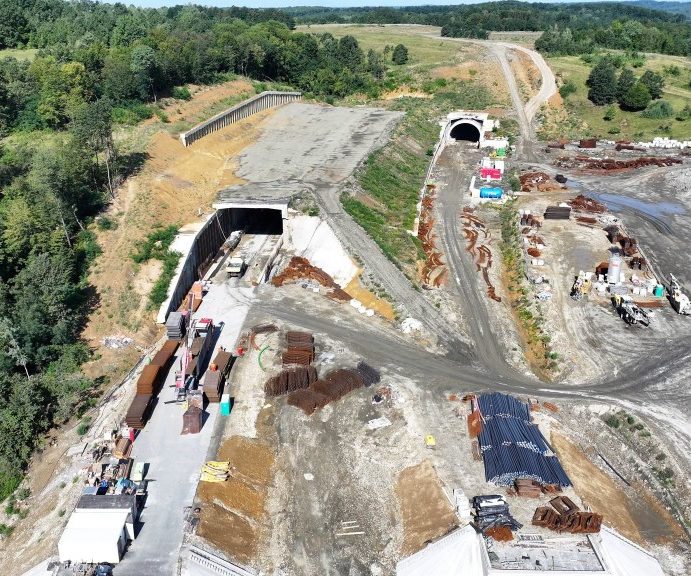 Avans consistent pe șantierul lotului lipsă al autostrăzii A1 dintre Margina și Holdea