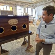 Căsuțe pentru pisici, puse la dispoziția asociațiilor de proprietari