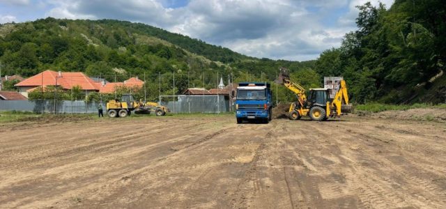 Încep lucrările la etapa a doua a bazei sportive de la Moneasa