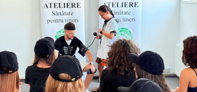 Seminarul „Nutriție și Echilibru: Tineri Informați, Viață Sănătoasă” a adunat 30 de tineri la Arad