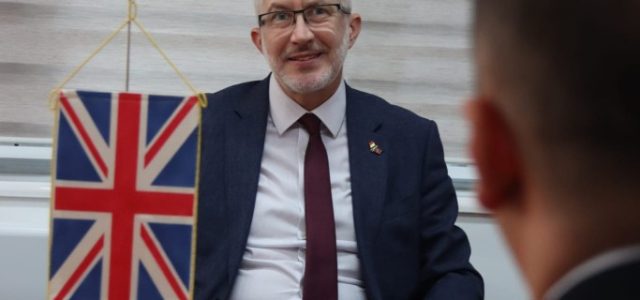 Consiliul Județean Arad, gazda unei întâlniri cu reprezentanții Ambasadei Regatului Unit al Marii Britanii și Irlandei de Nord